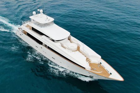 Custom Yachts - 125